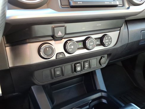 Used 2019 Toyota Tacoma SR5 image 17