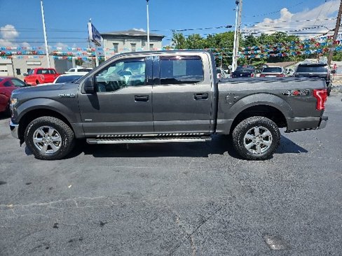 Used 2017 Ford F150 XLT image 6