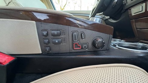 Used 2006 BMW 750Li image 36
