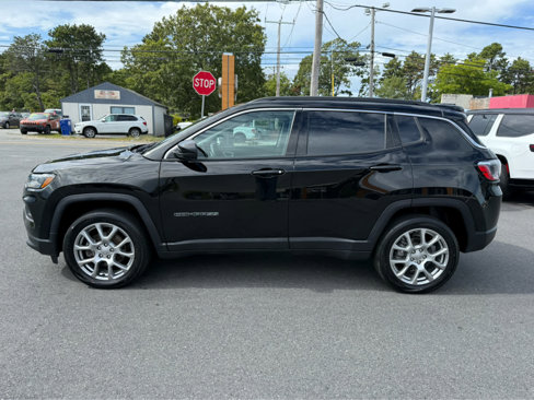 Used 2022 Jeep Compass Latitude image 5