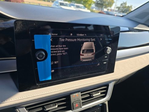New 2025 Volkswagen Taos SE image 37