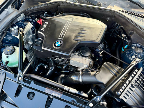 Used 2012 BMW 528i xDrive Sedan image 7