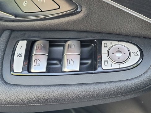Used 2020 Mercedes-Benz GLC 300 4MATIC image 18