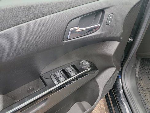 Used 2018 Chevrolet Sonic LT image 20