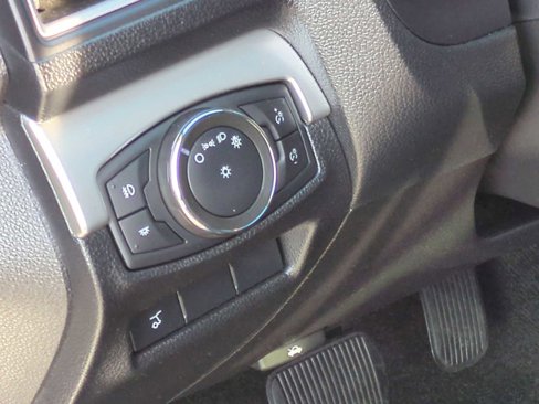 Used 2017 Ford Explorer XLT w/ Equipment Group 202A image 34