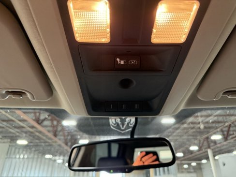 Used 2011 RAM 1500 Laramie image 27