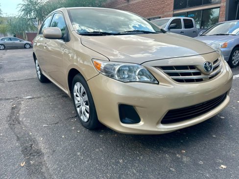 Used 2013 Toyota Corolla LE Special Edition image 3