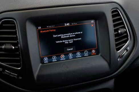 Used 2020 Jeep Compass Latitude w/ Cold Weather Group image 40