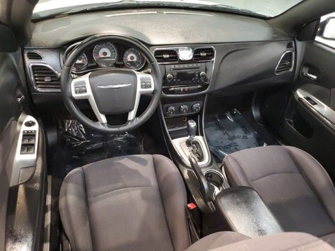 Used 2013 Chrysler 200 Touring image 20