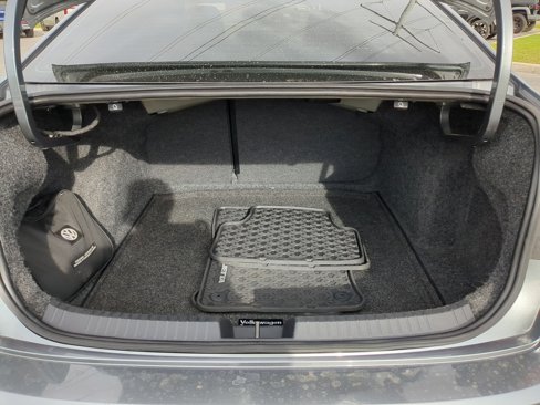 Used 2019 Volkswagen Jetta R-Line image 21