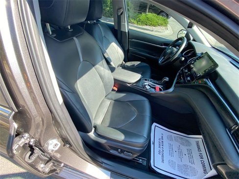 Used 2024 Toyota Camry XLE image 27