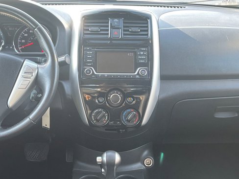 Used 2018 Nissan Versa SV w/ SV Special Edition Package image 25