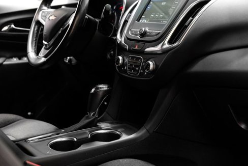 Used 2019 Chevrolet Equinox LT image 34