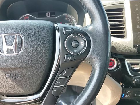 Used 2017 Honda Pilot Elite image 18
