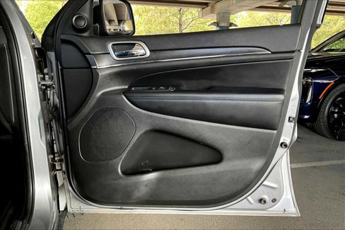 Used 2018 Jeep Grand Cherokee Limited image 22
