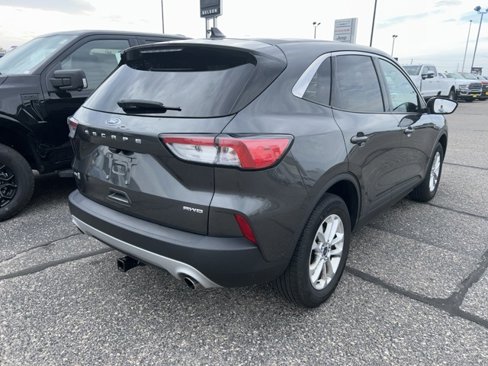 Used 2020 Ford Escape SE image 6