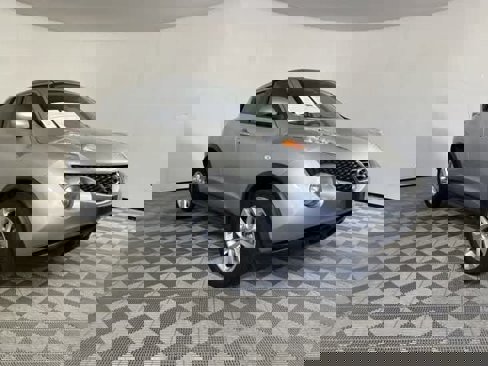 Used 2011 Nissan Juke S image 1