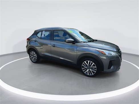 Used 2024 Nissan Kicks SV image 9