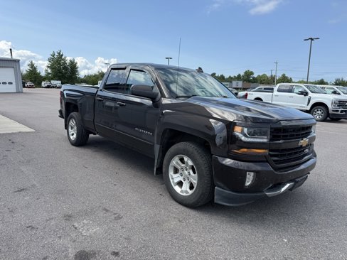 Used 2018 Chevrolet Silverado 1500 LT w/ All Star Edition image 8