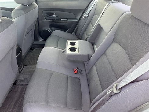 Used 2014 Chevrolet Cruze LT image 35