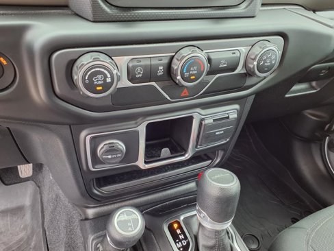 Certified 2021 Jeep Gladiator Sport image 22