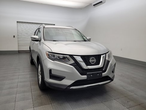 Used 2018 Nissan Rogue SV image 14