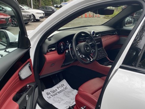 Used 2023 Maserati Grecale Modena image 19