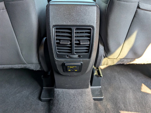 Used 2016 Ford Escape SE w/ Equipment Group 201A image 26