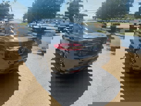 Used 2017 Ford Fusion SE image 8