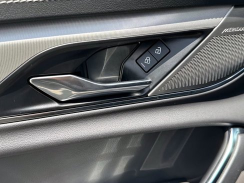 New 2024 Jaguar XF R-Dynamic SE image 18