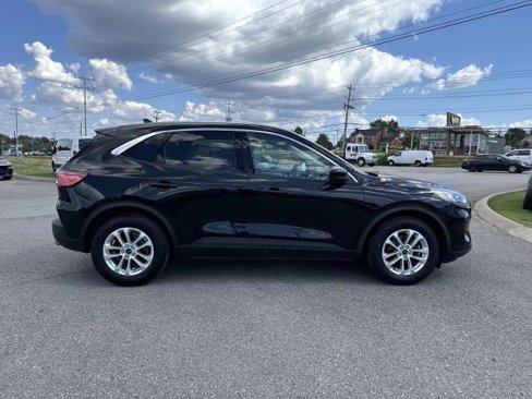 Certified 2020 Ford Escape SE image 5
