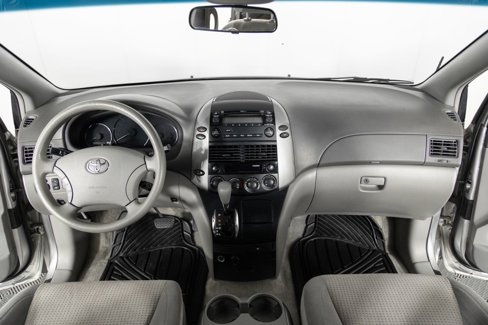 Used 2008 Toyota Sienna LE image 38