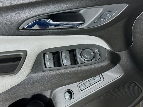 Used 2019 Chevrolet Equinox Premier image 15
