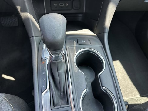 Used 2023 Chevrolet Equinox LT image 28