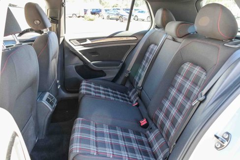 Used 2015 Volkswagen GTI SE image 20