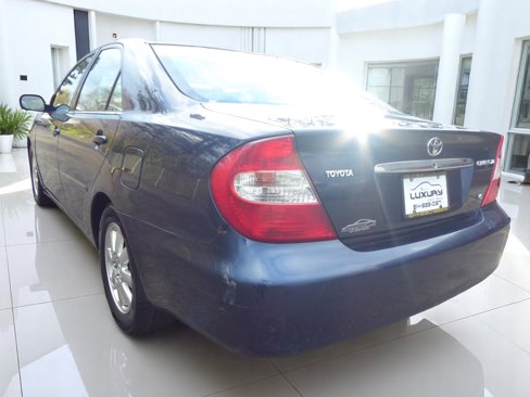 Used 2002 Toyota Camry XLE image 9
