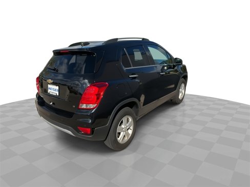 Used 2020 Chevrolet Trax LT w/ Driver Confidence Package image 8