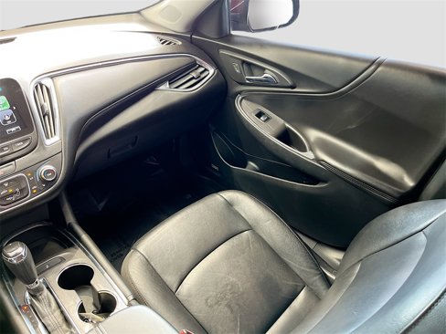 Used 2018 Chevrolet Malibu LT w/ Leather Package image 24