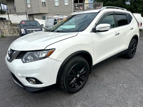 Used 2015 Nissan Rogue SV w/ SV Moonroof Package image 7