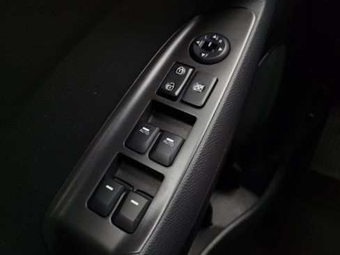Used 2017 Kia Forte LX image 27