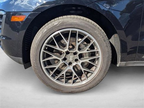 Used 2015 Porsche Macan S image 28
