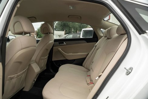 Used 2016 Hyundai Sonata SE image 8