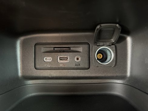 Used 2020 Chevrolet Equinox LT image 17
