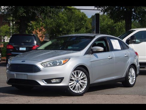 Used 2018 Ford Focus Titanium image 1