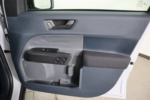 New 2025 Ford Maverick XL w/ Equipment Group 102A image 10
