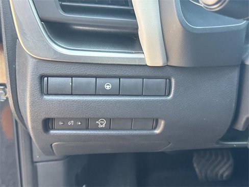 Certified 2023 Nissan Rogue SV image 26
