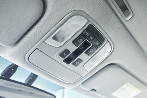 Used 2016 Kia Sedona SX Limited image 53