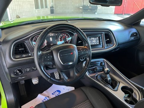 Used 2015 Dodge Challenger R/T w/ Quick Order Package 22B R/T image 20