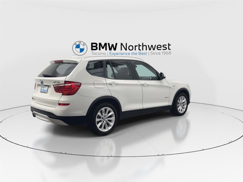 Used 2016 BMW X3 xDrive28i image 3