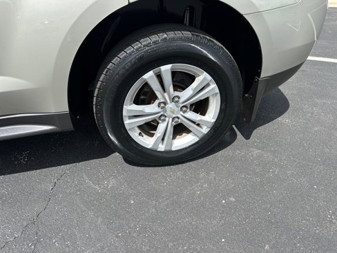 Used 2015 Chevrolet Equinox LT w/ Power Convenience Package image 9